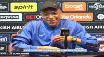 مبابي يرد على شائعات إصابة ركبته ويكشف حقيقة حلم التتويج بكأس العالم